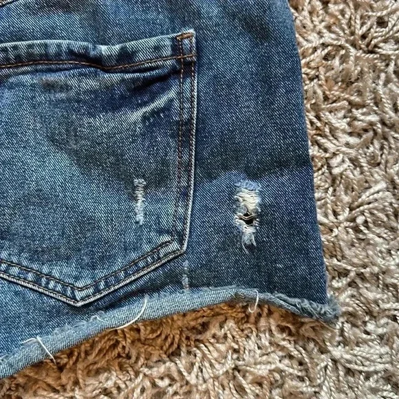 Free People Women's Denim Button Up Distressed Shorts Size 28 - Picture 7 of 7